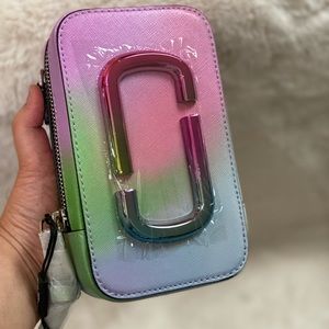 Marc Jacobs Hot shot